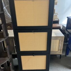 3 Tier Shoe Cabinet with Natural Rattan Flip Drawers for Entryway, Free Standing Slim Shoe Storage Organizer with Large Top Board, Shoe Cabinet Black