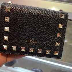 Valentino Wallet for Sale in Irving, TX OfferUp
