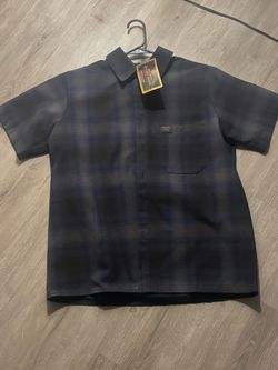 Men's Short Sleeve Plaid Button-Up Shirt