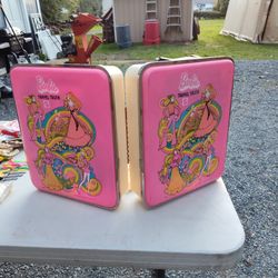 Barbie Cases With Dolls And Accessories / Country Camper 