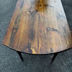 Pine Diningroom Table
