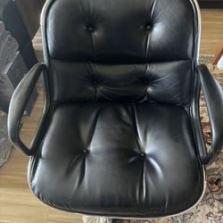 Pollack Executive Chair By Knoll