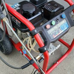 Homlite Pressure Washer 2700psi 