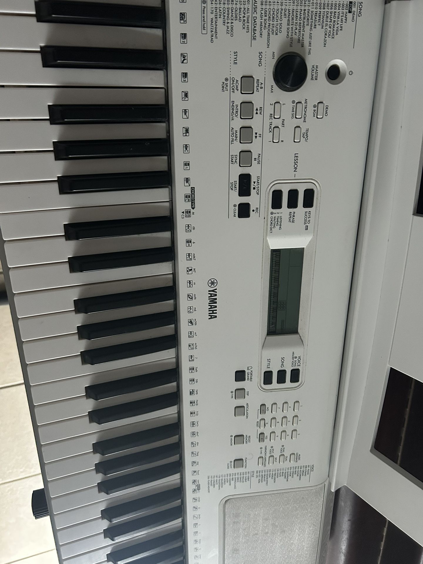 Yamaha Keyboard Piano