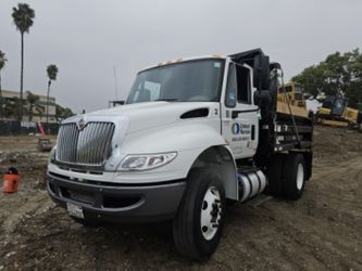 DUMP TRUCK 5 YARD DIESEL DUMP TRUCK - INTERNATIONAL 4300