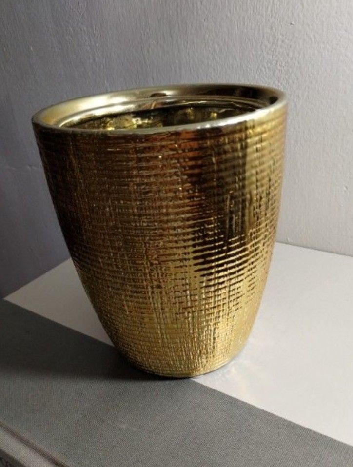 GOLD TONE CERAMIC POT PLANT HOLDER 7"×6"