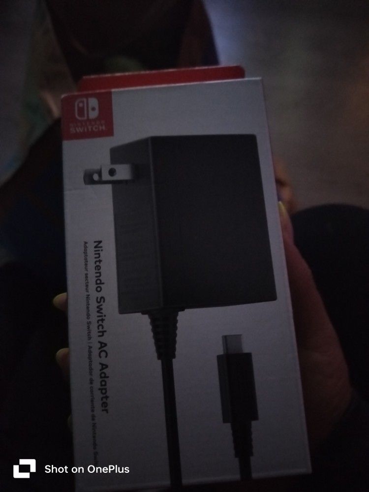 NINTENDO SWITCH CHARGER
