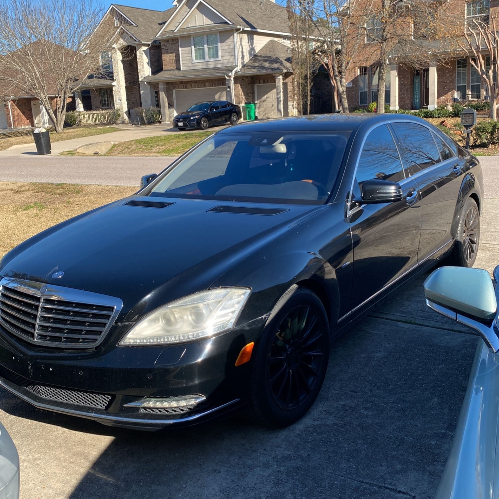 Mercedes hybrid S400 S-Class