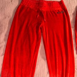 Selling sweatpants sweatshirt