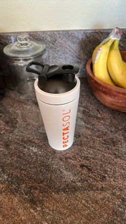 Shaker bottle