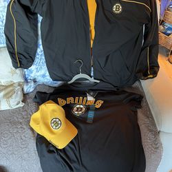Bruins Jacket , T-shirt And Hat