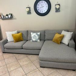Beautiful Grey Sectional Couch From McCreary Modern LIKE NEW 