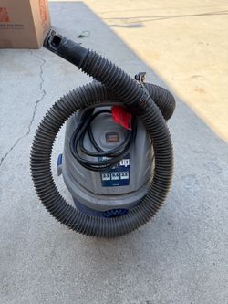 Shop-Vac 2.5 Gallon Wet/Dry Vacuum