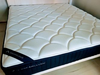 Dreamcloud Classic Mattress King Size 12" Nice Bed