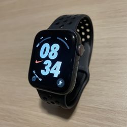 Apple watch top 4 sale 44mm