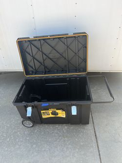 Dewalt tough chest