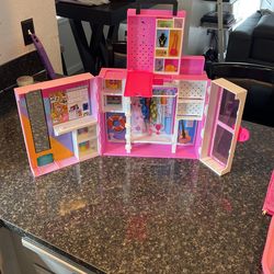 Barbie Dream Closet