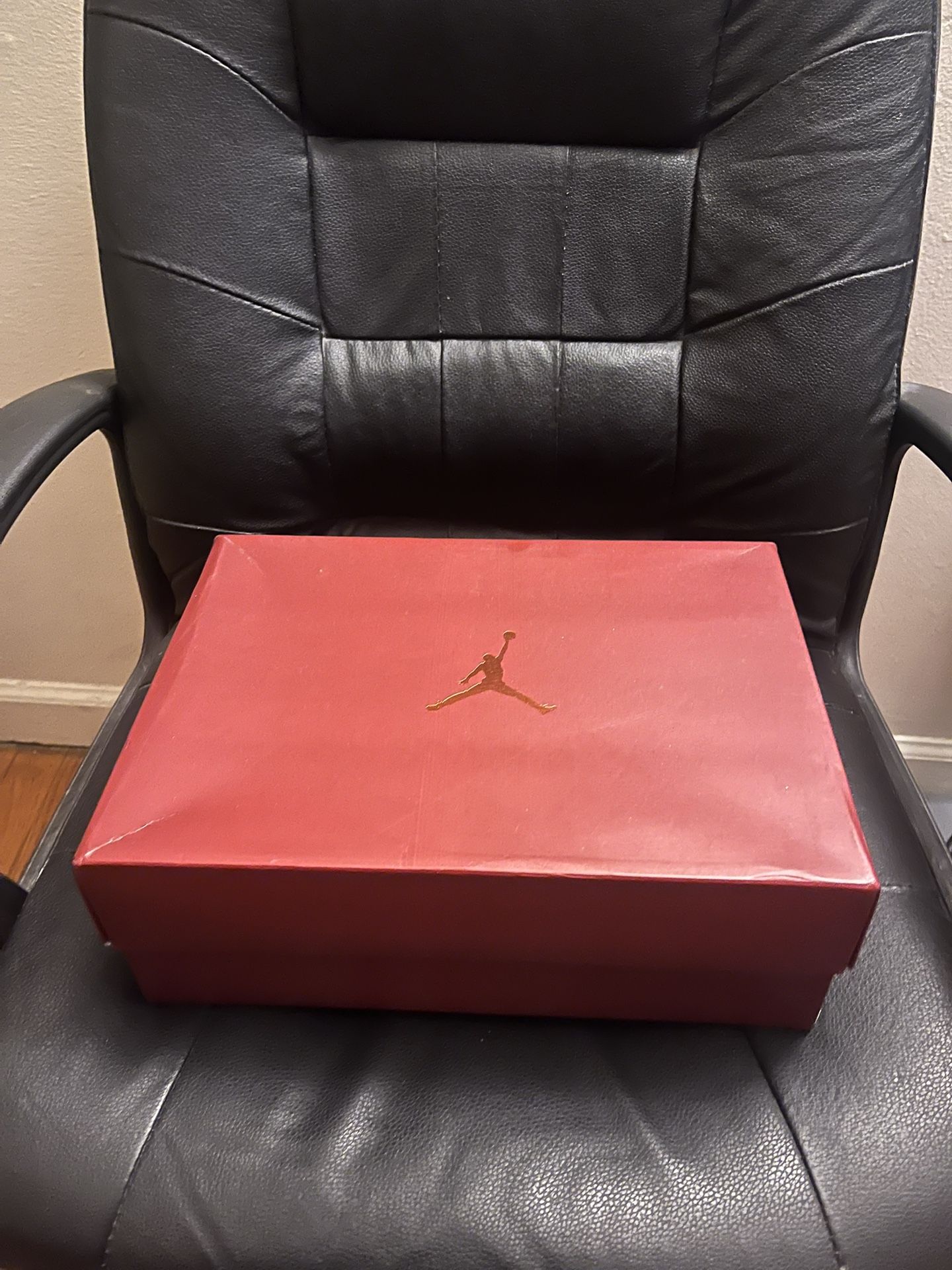 Men Sneaker Size 11