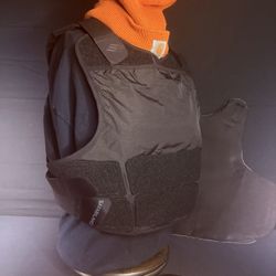 Safariland Xtreme 3A Armor Vest Size Medium Thinnest IIIA  Ballistic Vest