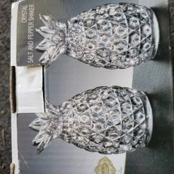 Crystal Shakers . New