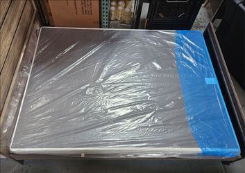 Assorted queen box spring/foundations