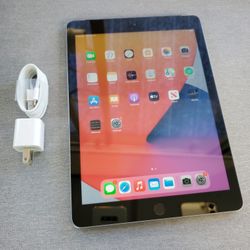 Apple iPad 6 - Wifi & Cellular - Like New