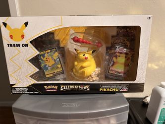 Pokemon Celebration Premium figure collection Pikachu Vmax