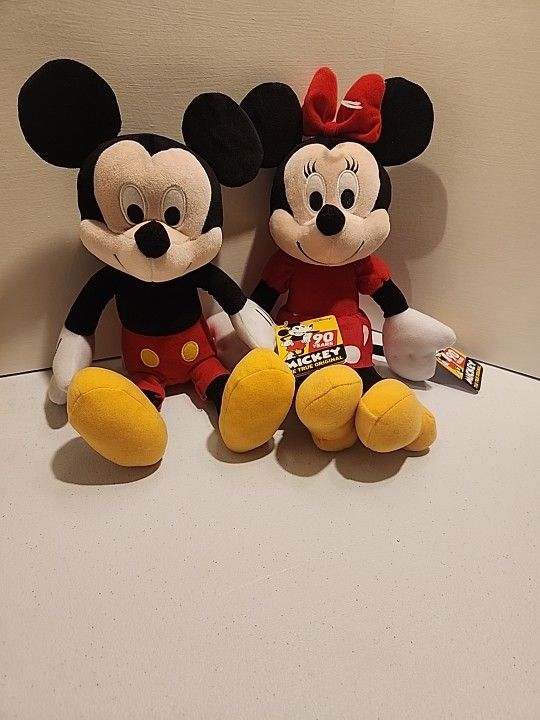 Kohls Cares Mickey and Minnie Mouse Plush