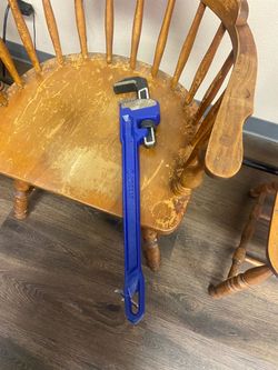 Kobalt Pipe Wrench Blue 24in  with tags