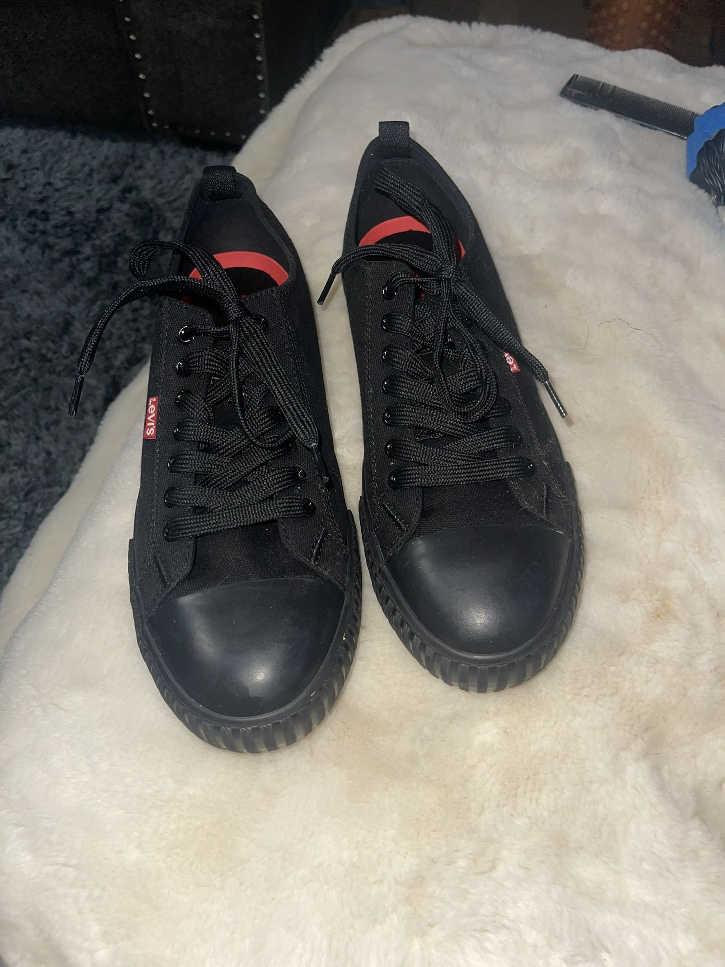 All Black Size 9 Levi’s  Tennis Shoe