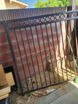 5x5 gate