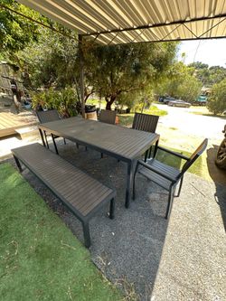 crate n barrel table bench and chairs