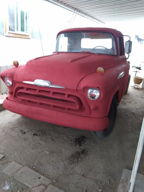 Chevy 1957     $$1500$$