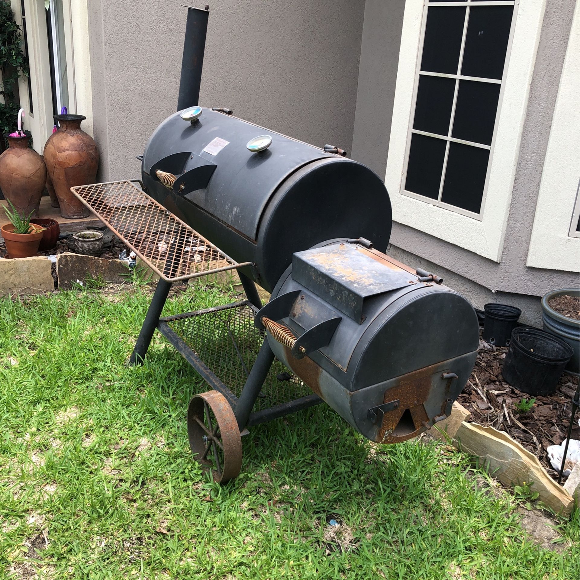 Oklahoma Joe’s Barbecue pit for Sale in Corp Christi, TX OfferUp