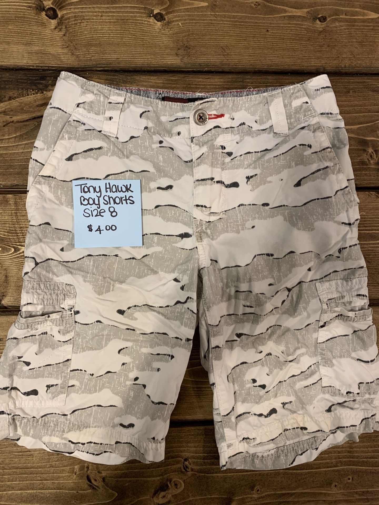 Tony Hawk boy shorts size 8