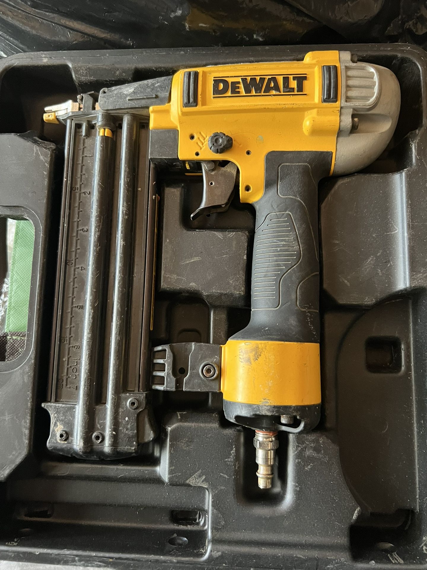Pin Nailer