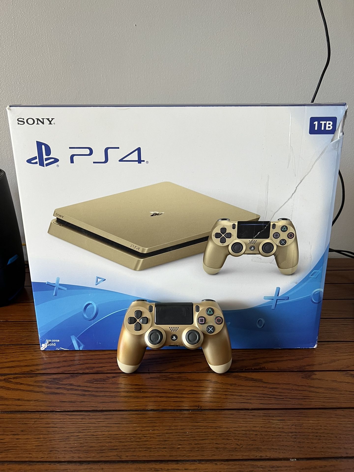 PS4 Gold Console