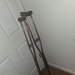 Lightweight Crutches