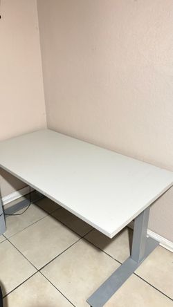 High rise table