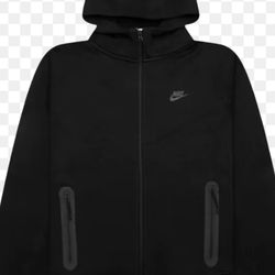 Black Nike tech large