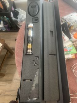 Star Wars Obi-Wan lightsaber Galaxy Edge