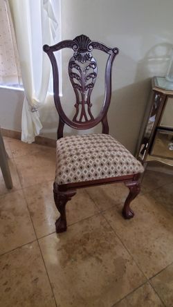Accent Chairs