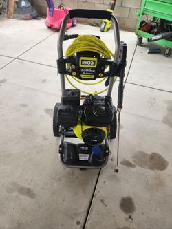 RYOBI 3300 PSI 2.4 GPM Cold Water Gas Pressure Washer with 212cc Engine 