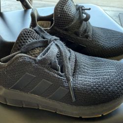 Boy Kid Shoes Size 9