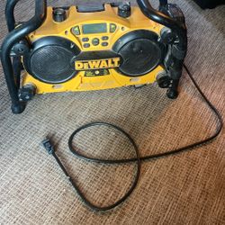 dewalt dc011