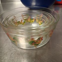 🐓  Glass Bowl Set