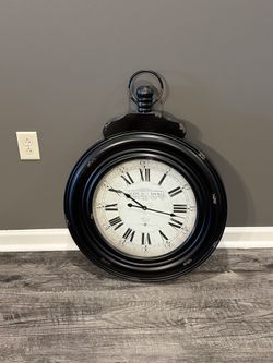 Large Vintage-Style Wall Clock – Café de la Tour Design
