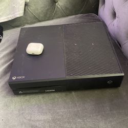 XBOX 110 Flat And AirPods 40