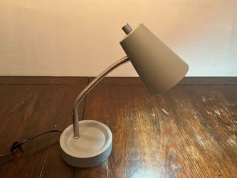 Led Desk lamp works very bright