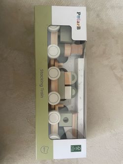Stacking blocks train